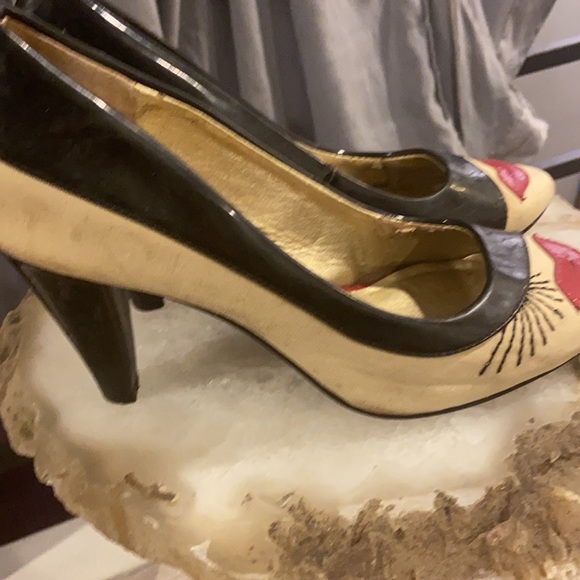 Seychelles wink and kiss heels 8.5 - Picture 5 of 8